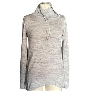AKINI Pullover Sweater